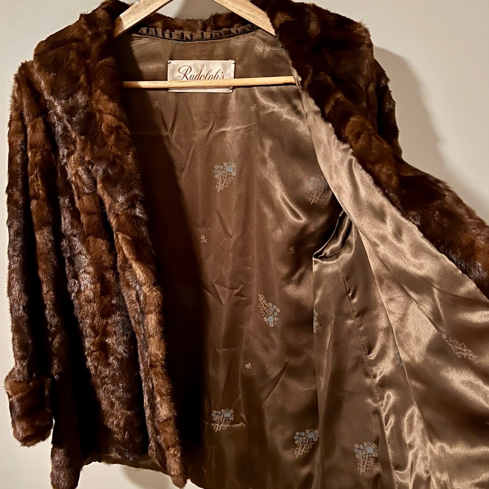 Beautiful Authentic Fur Coat - Picture 3 of 7
